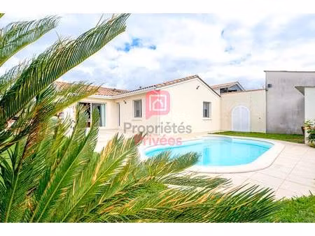 parempuyre - maison familiale avec piscine  pool house et cuisine d'été
