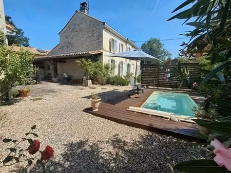 maison en pierre rénovée de 180 m² - 5 chambres  piscine et dépendance