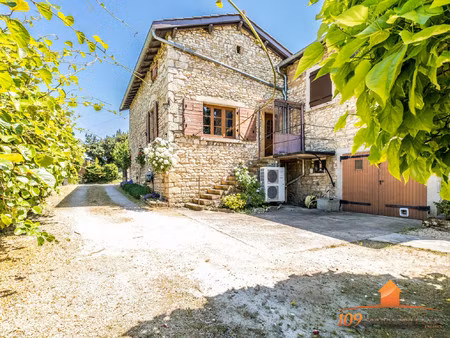 maison ancienne pleine de charme