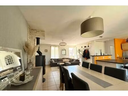 maison de plain pied : 5 pièce(s) 103 m2 + jardin