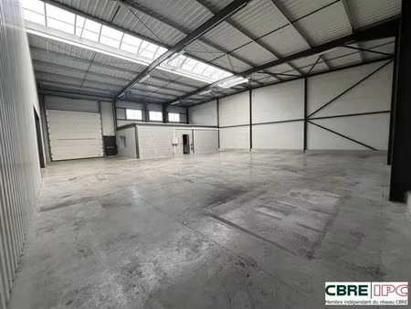 location local d'activités bayonne 599 m²