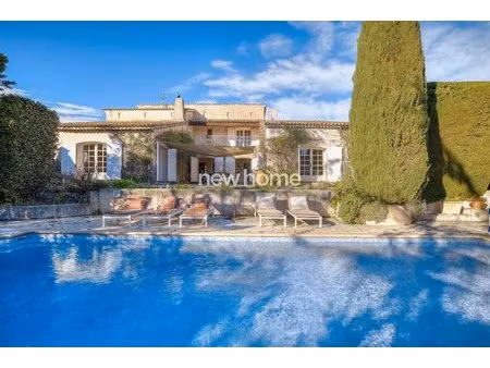 charmante villa provençale avec piscine chauffée
