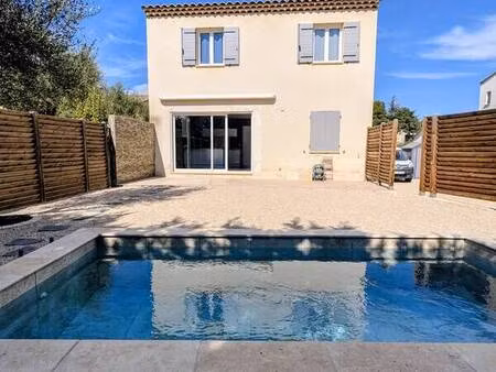 villa 3 chambres jardin piscine garage