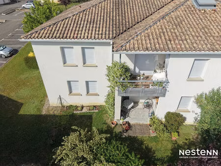 a vendre appartement t3 en rez-de-chaussée avec jardin dans résidence sécurisée à condom