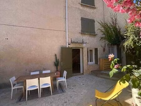 maison de village 4 chambres  terrasse  rénovée avec goût!