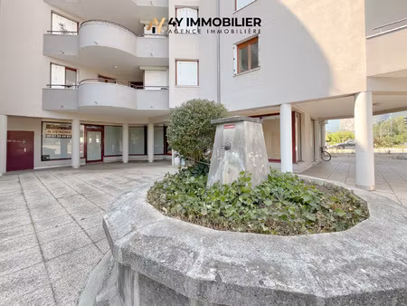 achat local commercial 72m² fontaine 38600
