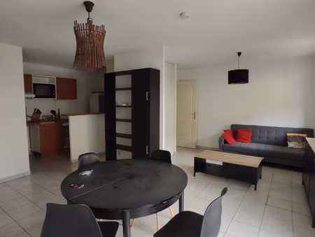 t2 de 52 m² meublé