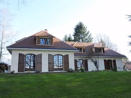 superbe maison de 286m2 avec terrain