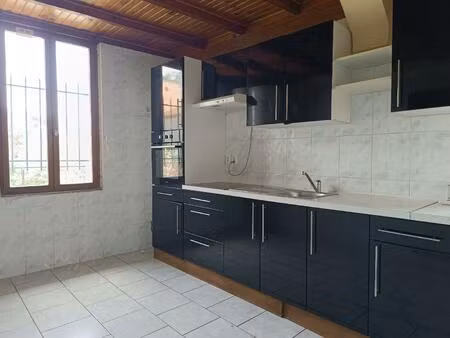 location appartement 3 pièces 58m² vinassan 11110