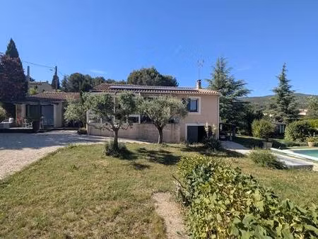 villa de plain-pied avec piscine  pool-house et grand terrain arboré