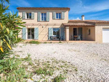 villa 4 chambres   jardin piscine et garage