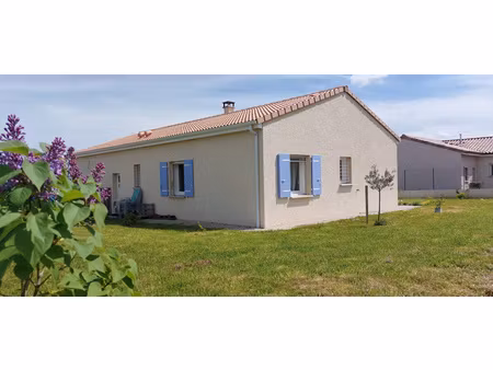maison 4 chambres de plain-pied - terrain constructible 1150 m² - garage - dpe a/a - établ