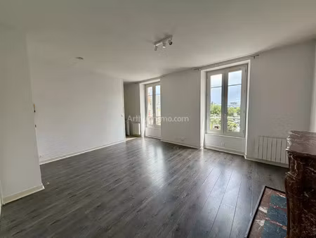 location appartement 2 pièces 44 m2 à dinan