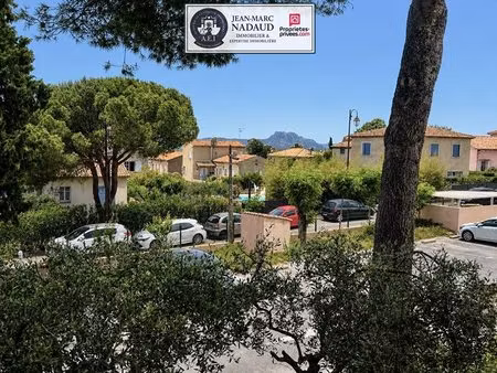 3 pièces entièrement rénové + garage + cave emplacement tout à pied'