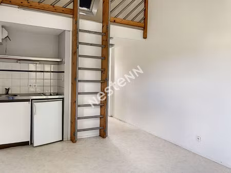 studio en mezzanine proche iut  fac  lycée thépot !