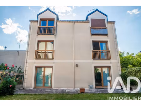 vente immeuble 238 m² stains (93240)