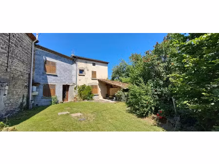 vente maison 6 pièces 112 m² à saint-dier-d'auvergne (63520)  149 300 €
