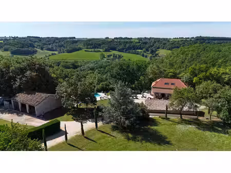 propriété de prestige avec maison d’amis et installations équestres
