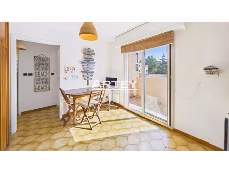 achat appartement 2 pièces 30m² carqueiranne 83320