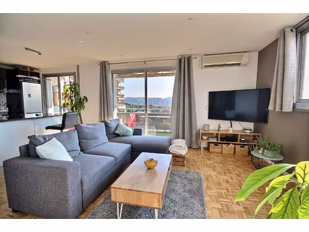 appartement marseille 3/4 pièce(s) 77 m2
