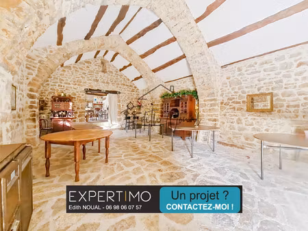 domaine d'exception - ancienne ferme fortifiée rénovée au c