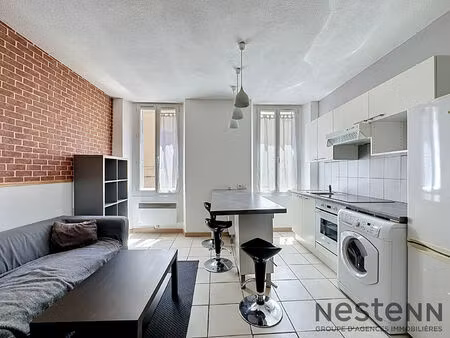 à vendre : appartement t2 en dulex au coeur de trets proche parking
