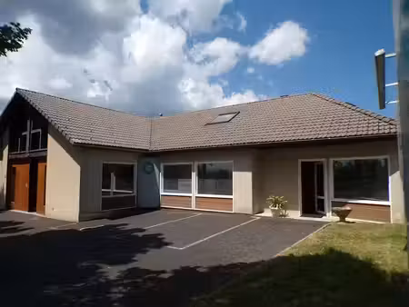 vente maison 7 pièces 219 m² à saint-agrève (07320)  165 000 €