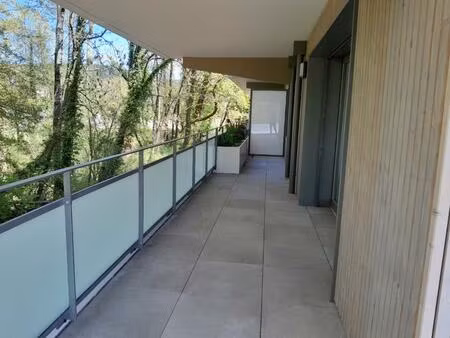 location appartement 3 pièces 65m² annecy 74370