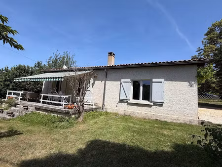vente maison 4 pièces 90 m² à bourdeilles (24310)  199 900 €