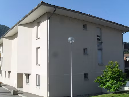 location appartement 2 pièces 49 m² à vif (38450)