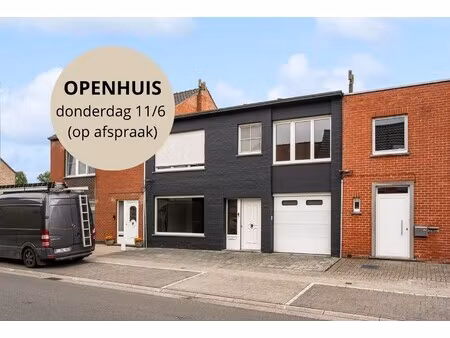 gezinswoning met 3 slaapkamers en garage