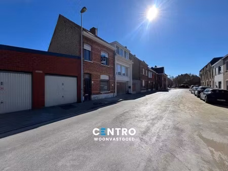 op te frissen woning met 4 slpks én zuidger. tuin te assebroek!