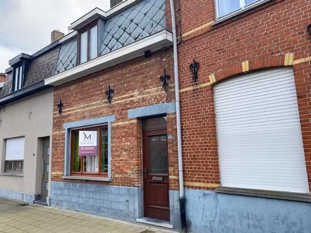 te renoveren authentieke rijwoning met tuin en garage