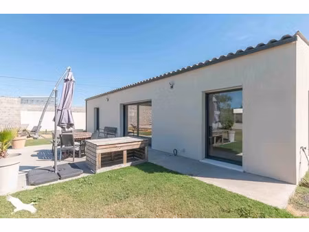 vente maison 4 pièces 127 m² mèze (34140)