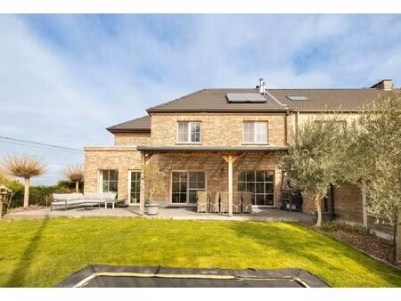 exclusieve villa met 6 slpk. en epc a in schepdaal