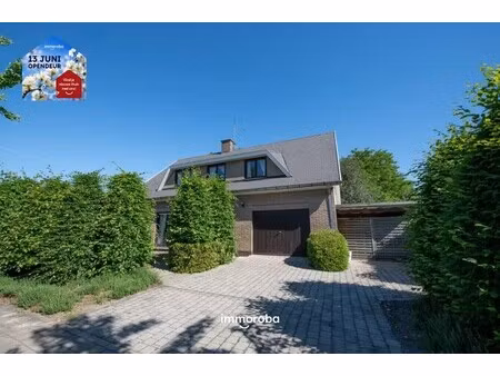 te koop te waregem: ruime open bebouwing op 549m² met zeer gunstige ligging (sev). opendeu