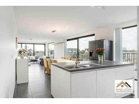 luxueus penthouse centrum wachtebeke aan 2% registratie!