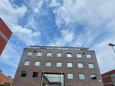 luchthavenlaan 25b: kantoren te huur of te koop in het bedrijvenpark op de luchthavenlaan 