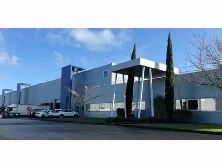 location entrepôt blanquefort 33290 6224m²