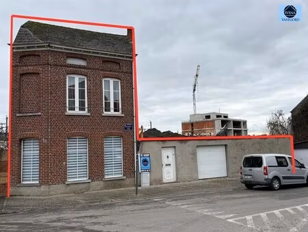 zeer goed gelegen woning nabij centrum