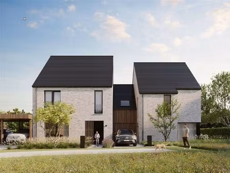 nieuwbouwwoning met 3 slaapkamers  tuin en ruime zolder in groene omgeving