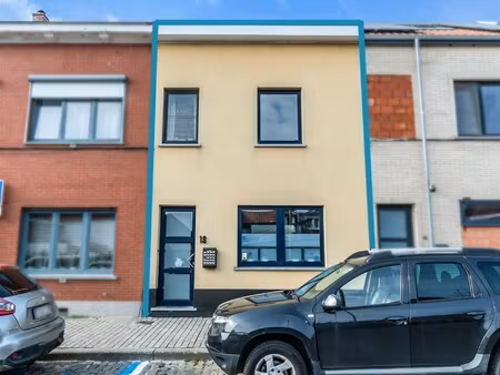gezinswoning met 3 slaapkamers in tienen