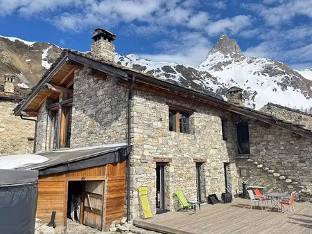 maison de luxe à vendre à tignes : 2 300 000 € | 260m²