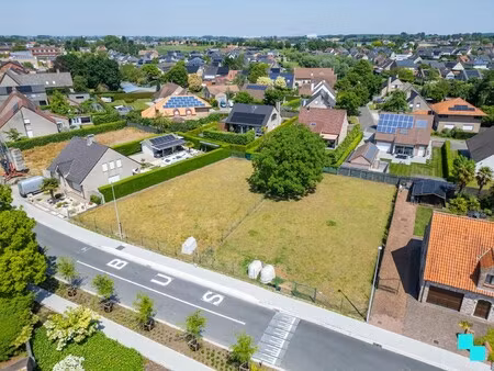 aantrekkelijk gelegen bouwgrond te kachtem van 1.320m² voor open bebouwing