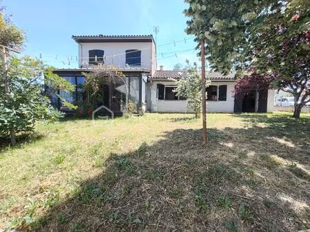 maison de 136 m² à beaumont-de-lomagne