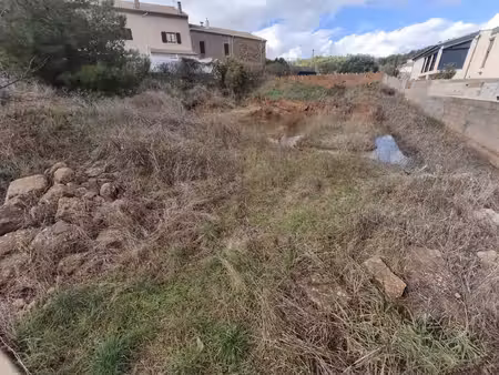vend terrain constructible à cébazan de 841m2 viabilisé
