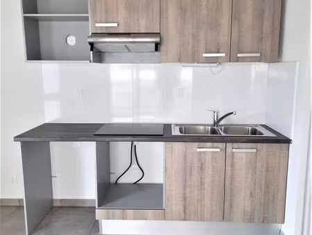 location appartement 3 pièces 60m² bassens 33530