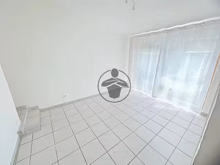location maison 4 pièces 81 m2 à saint-quentin