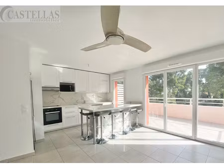 location appartement 3 pièces 65m² la ciotat 13600