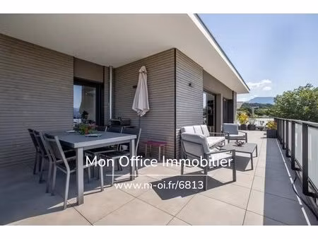 référence : 6813-anb - appartement t4 en attique avec terrasse de 90m2  garage  cave et 2.